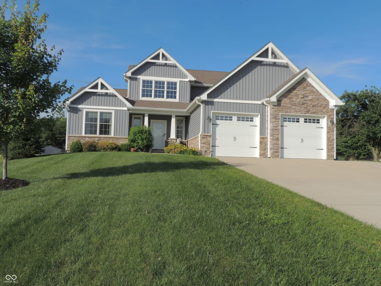 1499 Ne Santee Dr — listing photo